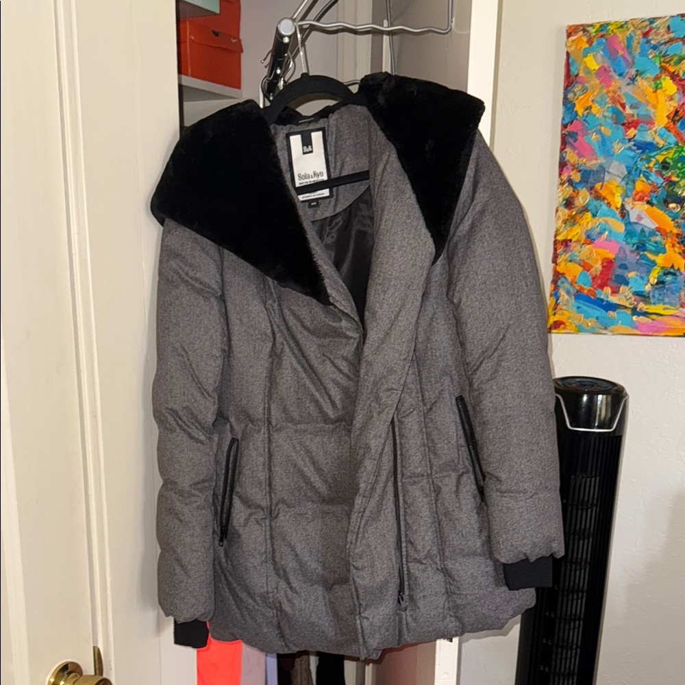 Soia & Kyo Gray and Black Winter Puffer Coat